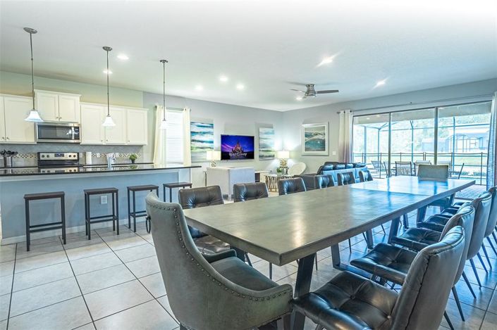 Image No.5-8 Bed House for sale