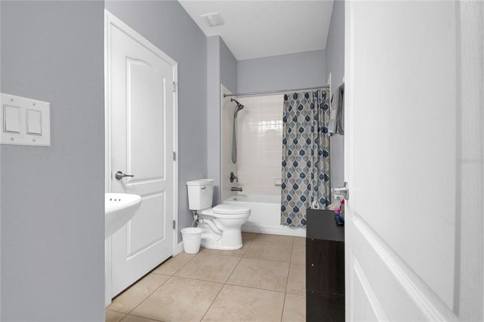 Image No.22-5 Bed House for sale