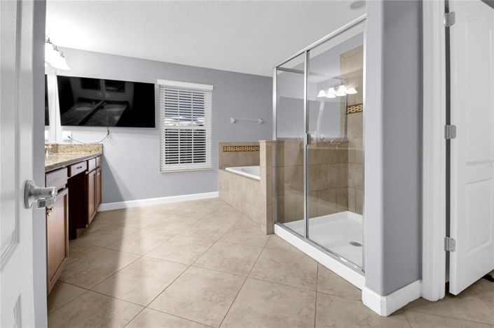 Image No.27-5 Bed House for sale