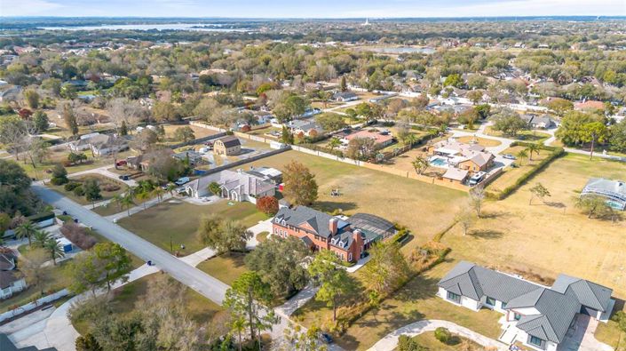 Image No.11-5 Bed House for sale