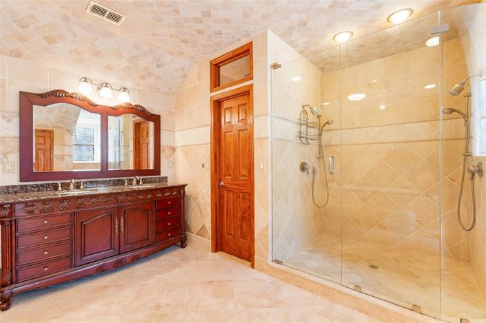 Image No.59-5 Bed House for sale