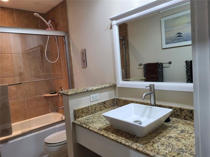 Image No.10-Appartement de 2 chambres à vendre à Saint John