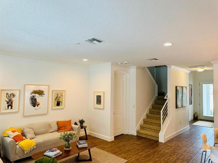 Image No.11-8 Bed House for sale