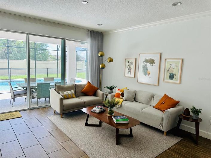 Image No.19-8 Bed House for sale