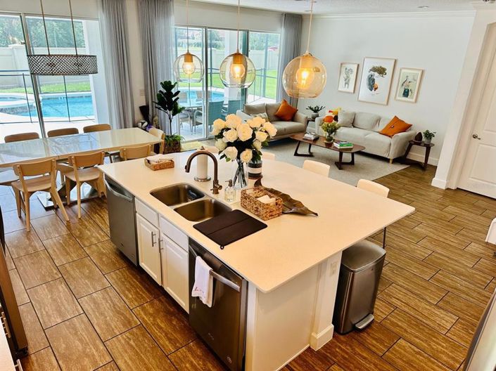 Image No.20-8 Bed House for sale