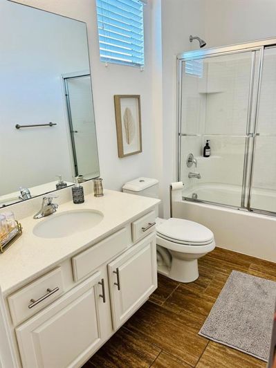 Image No.33-8 Bed House for sale