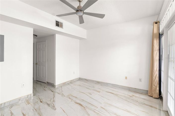 Image No.20-Appartement de 1 chambre à vendre à Saint John