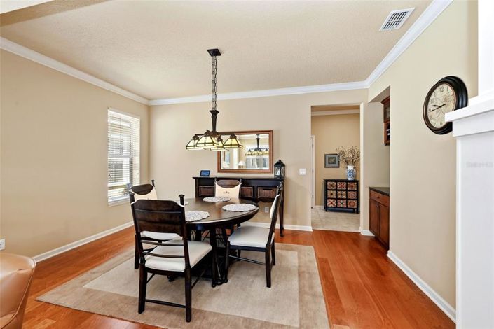 Image No.11-3 Bed House for sale