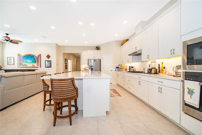 Image No.17-3 Bed House for sale