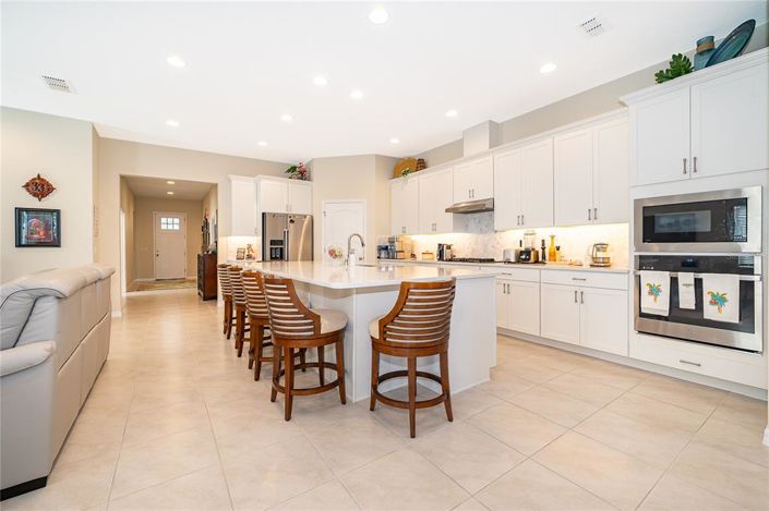 Image No.18-3 Bed House for sale