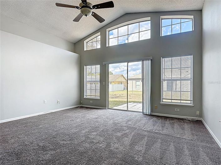 Image No.10-3 Bed House for sale