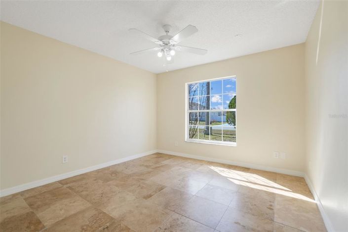 Image No.20-Maison de 4 chambres à vendre à Saint John