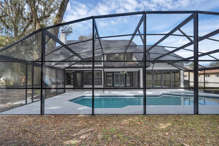 Image No.31-4 Bed House for sale