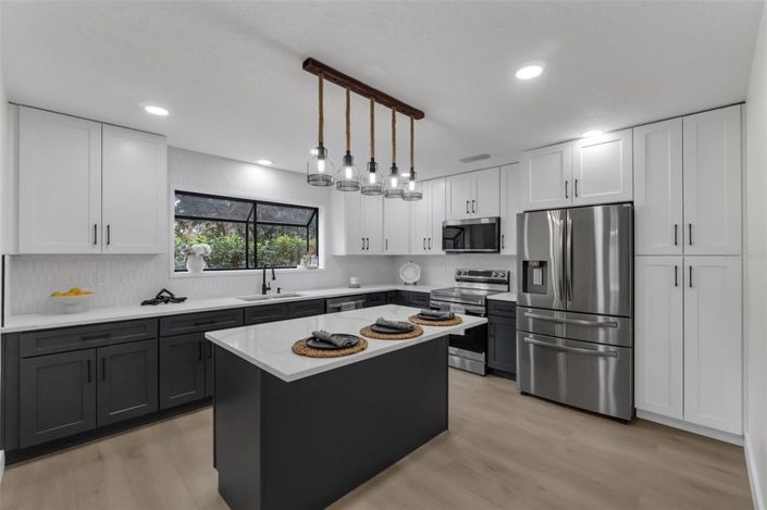 Image No.4-4 Bed House for sale