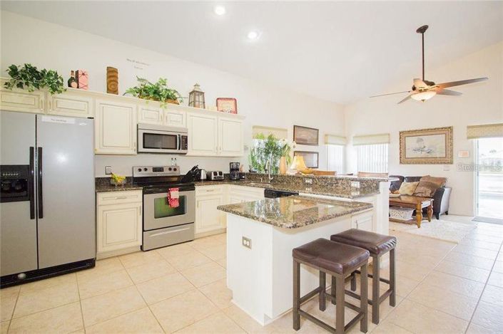 Image No.3-Maison de 5 chambres à vendre à Saint John