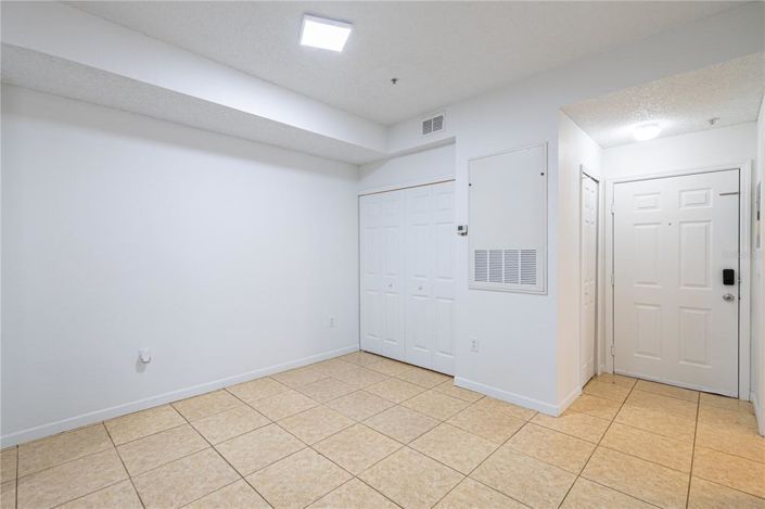 Image No.11-Appartement de 2 chambres à vendre à Saint John