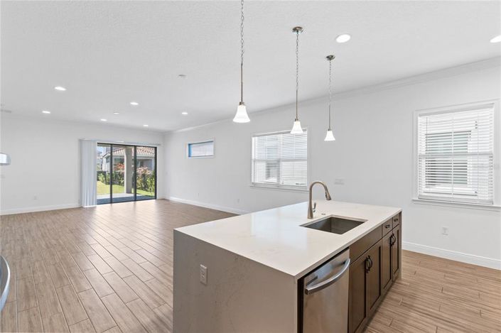 Image No.4-5 Bed House for sale