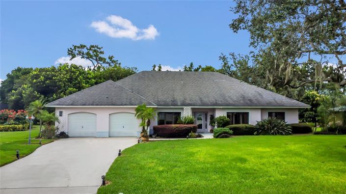 Image No.2-4 Bed House for sale