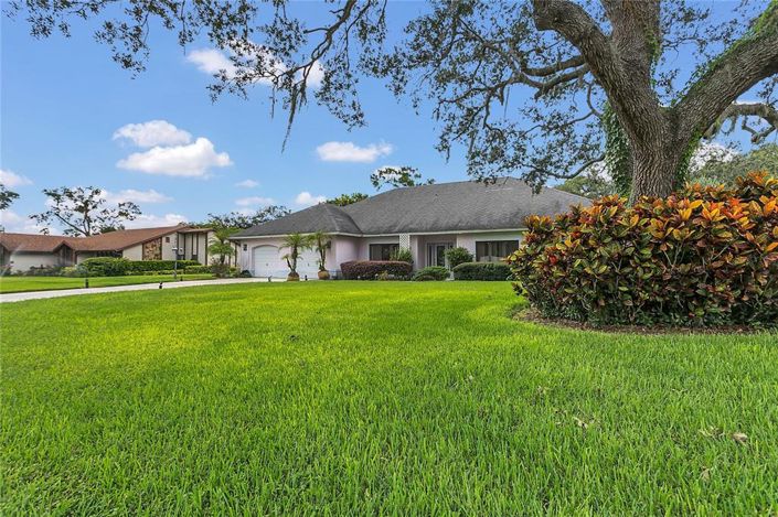 Image No.22-4 Bed House for sale