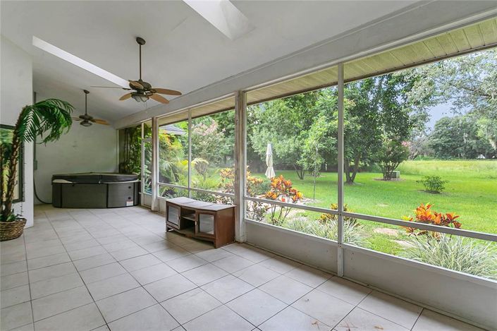 Image No.27-4 Bed House for sale