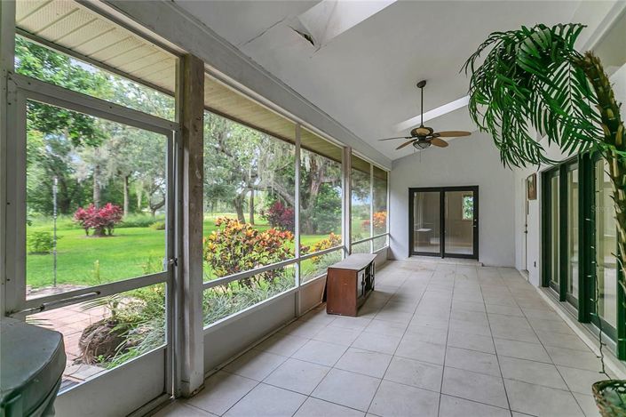 Image No.28-4 Bed House for sale