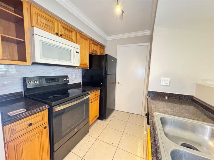 Image No.3-Appartement de 2 chambres à vendre à Saint John