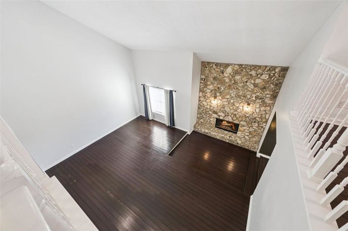 Image No.17-3 Bed House for sale