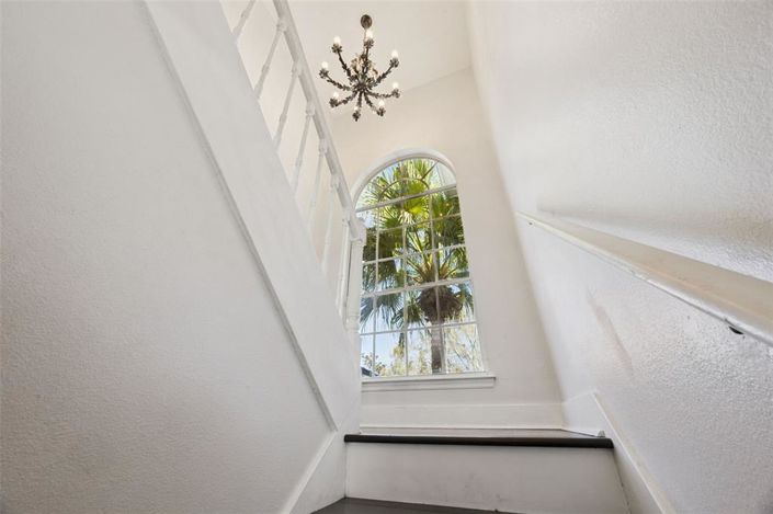 Image No.18-3 Bed House for sale