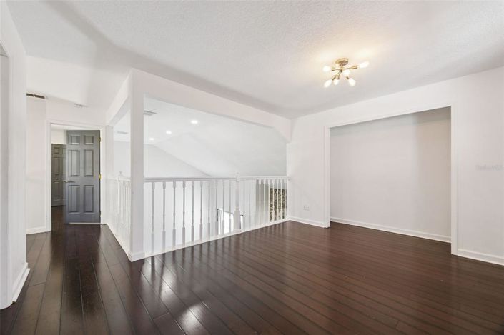 Image No.21-3 Bed House for sale