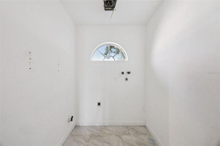 Image No.32-3 Bed House for sale