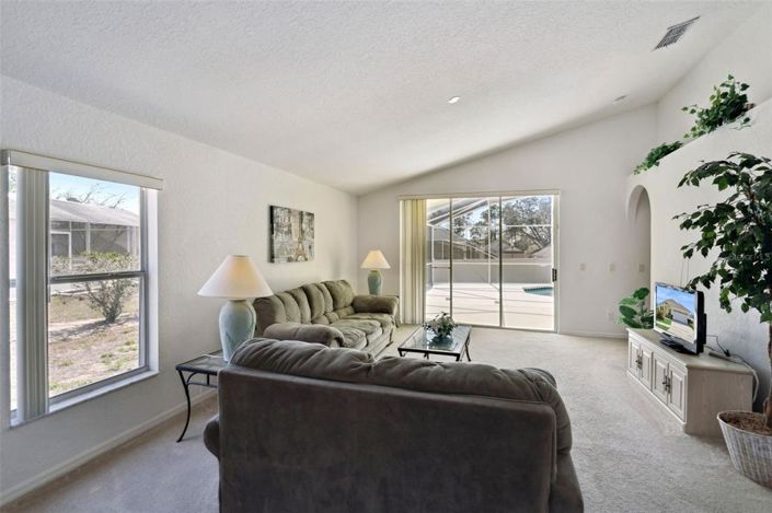 Image No.7-Maison de 4 chambres à vendre à Saint John