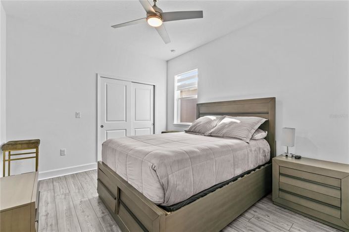 Image No.17-4 Bed House for sale