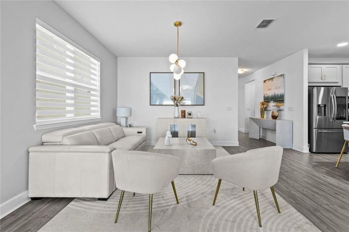 Image No.27-4 Bed House for sale