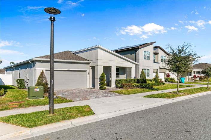 Image No.3-4 Bed House for sale