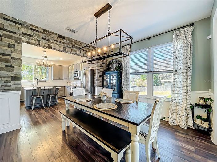 Image No.15-4 Bed House for sale