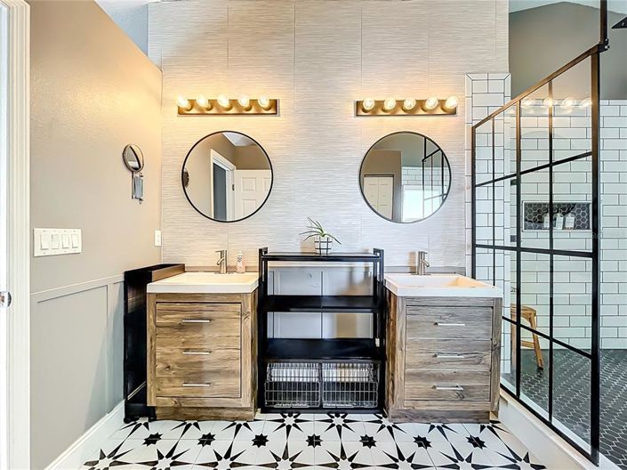 Image No.45-4 Bed House for sale