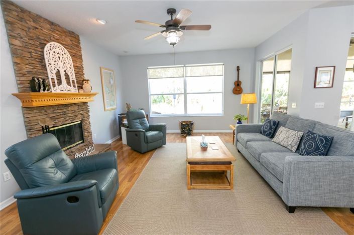 Image No.12-5 Bed House for sale