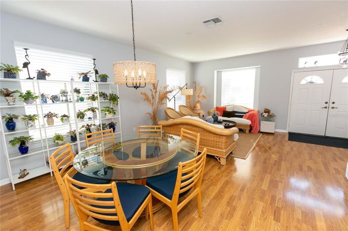 Image No.5-5 Bed House for sale