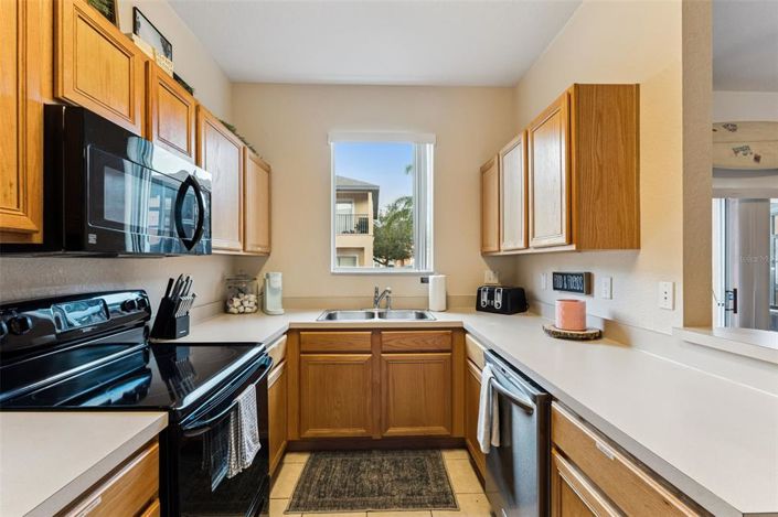 Image No.9-4 Bed Townhouse for sale