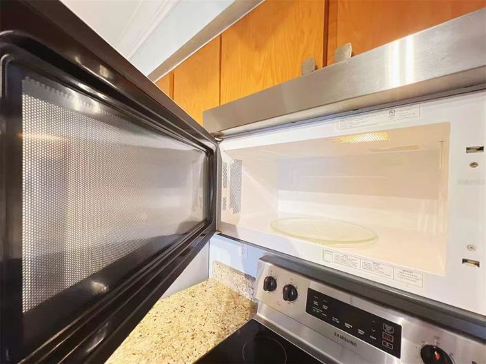 Image No.8-Appartement de 2 chambres à vendre à Saint John