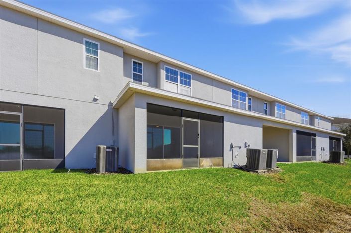 Image No.36-Maison de ville de 4 chambres à vendre à Saint John