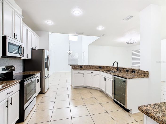 Image No.20-5 Bed House for sale