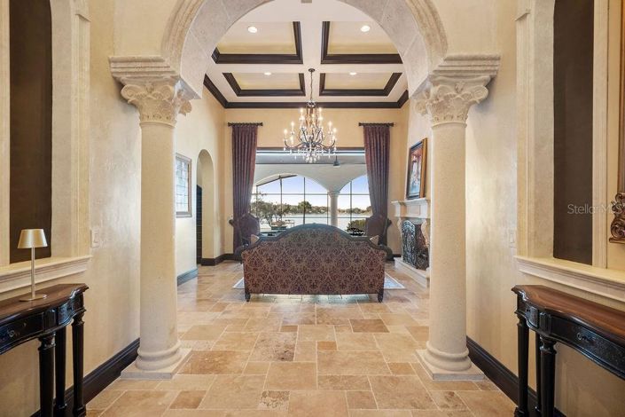 Image No.13-5 Bed House for sale