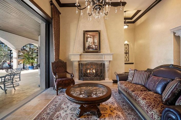 Image No.14-5 Bed House for sale