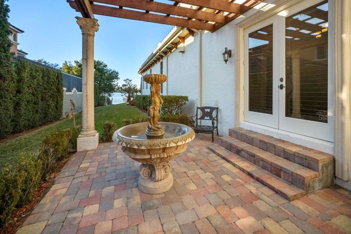 Image No.22-5 Bed House for sale