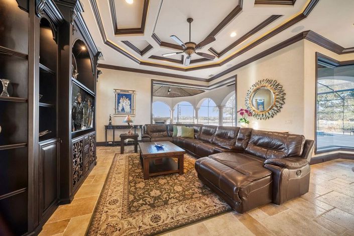 Image No.25-5 Bed House for sale