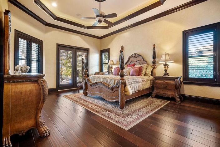 Image No.35-5 Bed House for sale