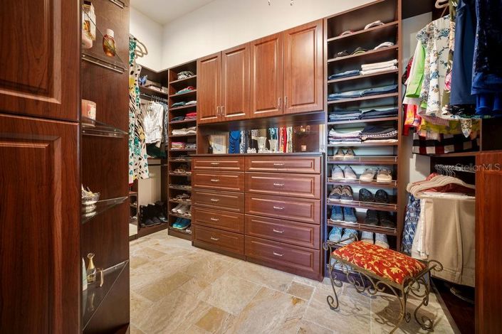 Image No.39-5 Bed House for sale