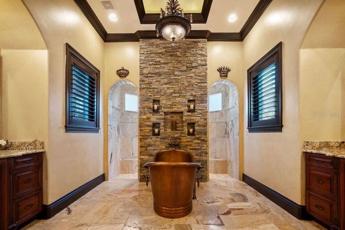 Image No.41-5 Bed House for sale