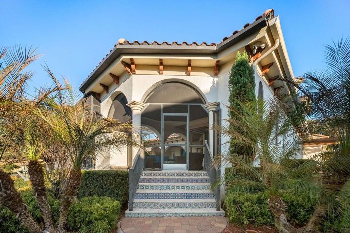 Image No.52-5 Bed House for sale